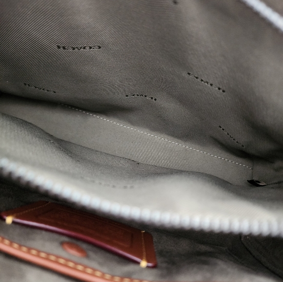 Coach Brooke Carryall 28 NWT Army Green/Pewter - Picture 6 of 7